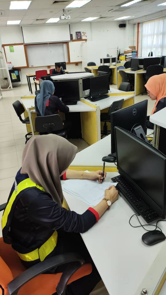 PEMERIKSAAN INFRASTRUKTUR DI BILIK KULIAH UMK BACHOK DAN UMK KAMPUS KOTA 2024